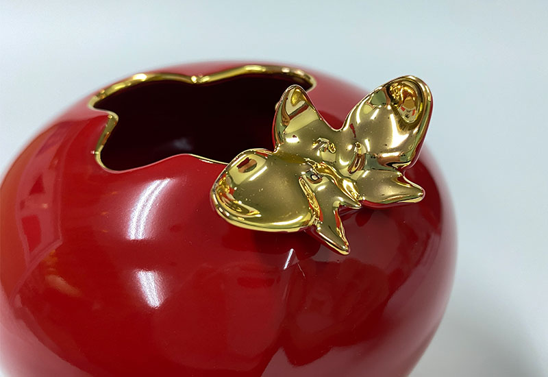 傑作陶 G50繪金紅苞瓶(金水)